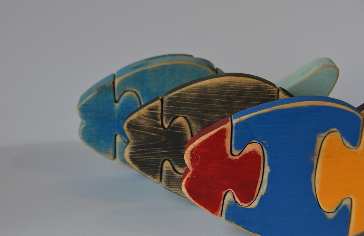 picture of fish puzzle pieces